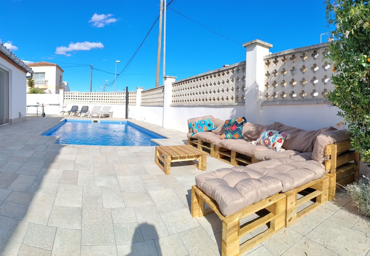 Casa en Empuriabrava - 398-Bonita casa con piscina privada 