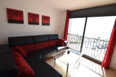 Ferienwohnung in Empuriabrava - 154-Luxuswohnung mit Meerblick im Zentrum