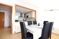 Ferienwohnung in Empuriabrava - 154-Luxuswohnung mit Meerblick im Zentrum