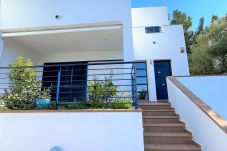Ferienhaus in Canyelles Almadraba (Aj. Roses) - 160-Beautiful house with sea view and small pool for relax