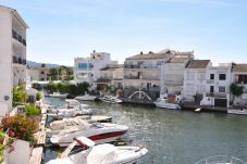 Ferienwohnung in Empuriabrava - 337-Schöne Wohnung mit Blick auf den Yachthafen