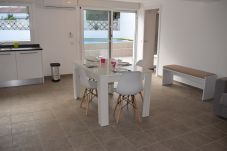 Ferienhaus in Empuriabrava - 381-Schönes modernes Haus mit privatem Pool