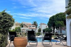 Ferienhaus in Empuriabrava - 399-Schönes Haus mit Pool, Bootsanlegeplatz  und WLAN