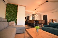 Ferienhaus in Empuriabrava - 399-Schönes Haus mit Pool, Bootsanlegeplatz  und WLAN