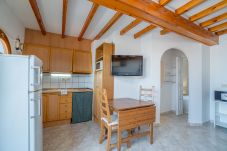 Ferienwohnung in Empuriabrava - 403-A-Sch&ouml;ne Wohnung mit Blick auf den Kanal und Swimmingpool