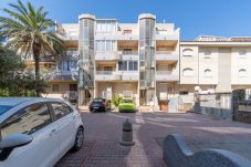 Ferienwohnung in Empuriabrava - 403-A-Sch&ouml;ne Wohnung mit Blick auf den Kanal und Swimmingpool