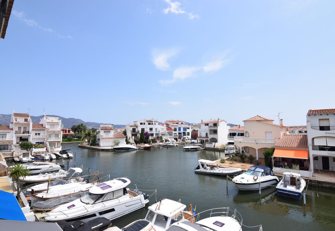 Ferienwohnung in Empuriabrava - 408 – Apartment mit Kanalblick