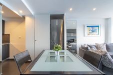 Ferienwohnung in Rosas / Roses - 416-Apartment  in erster Meereslinie mit Parkplatz, Pool  und Aussicht 