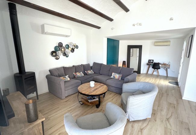 House in Empuriabrava - Beautiful house on the canal with private mooring of 14m-350