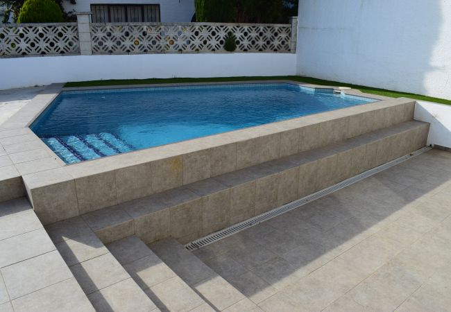 House in Empuriabrava - Beautiful modern house with private pool-381