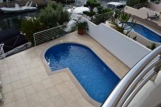 House in Empuriabrava - 306-Magnificent modern house with pool private and mooring