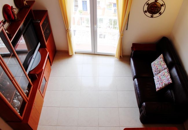 Apartment in Empuriabrava - Apartment with terrace and view on canal- 238 