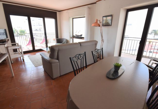 Apartment in Empuriabrava - 407-canal's view apartment