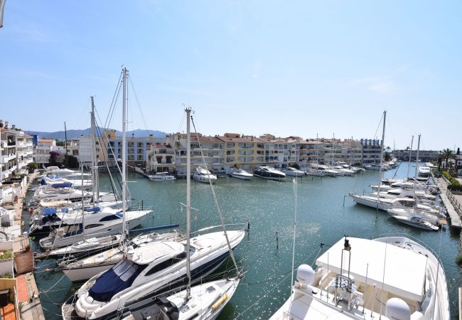 Apartment in Empuriabrava - 407-canal's view apartment