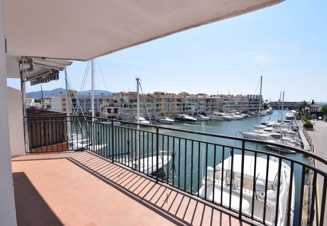 Apartment in Empuriabrava - 407-canal's view apartment