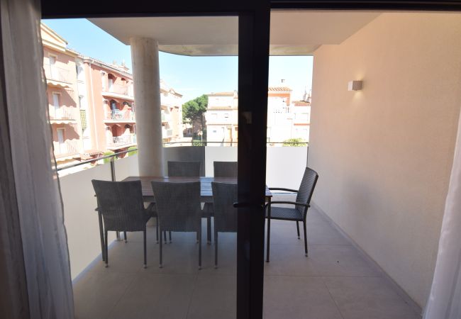 Apartment in Empuriabrava - 414-Apartment near of beach and center