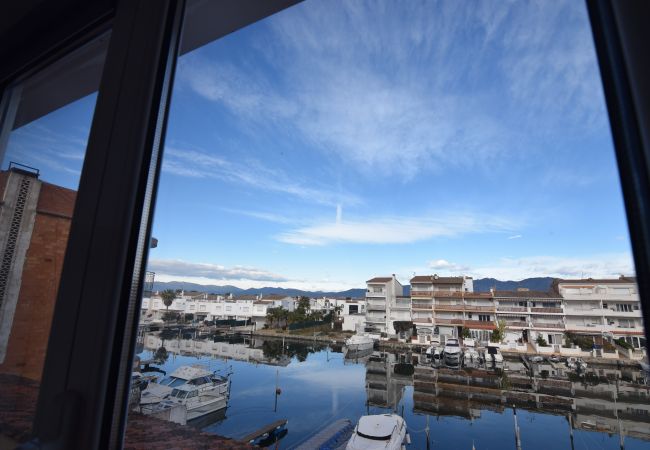 Apartment in Empuriabrava - Apartment with marina's view-418