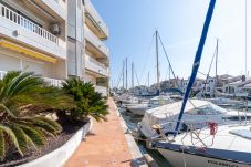 Appartement à Empuriabrava - 403-Bel appartement avec vue sur le canal 