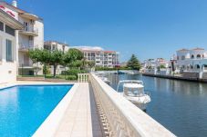 Appartement à Empuriabrava - 224-Appartement avec vue Marina, piscine et parking